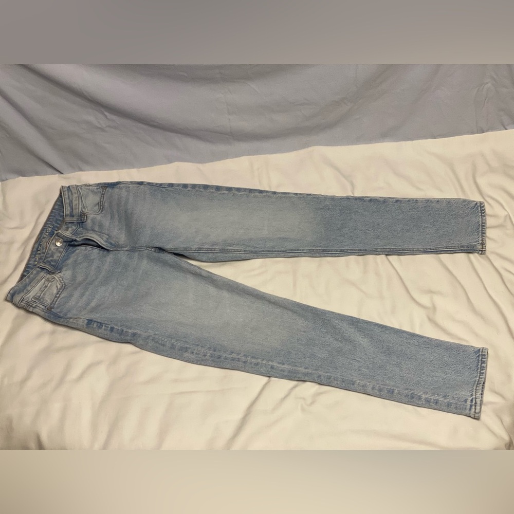 American Eagle Outfitters Strigid Light Wash Jeans